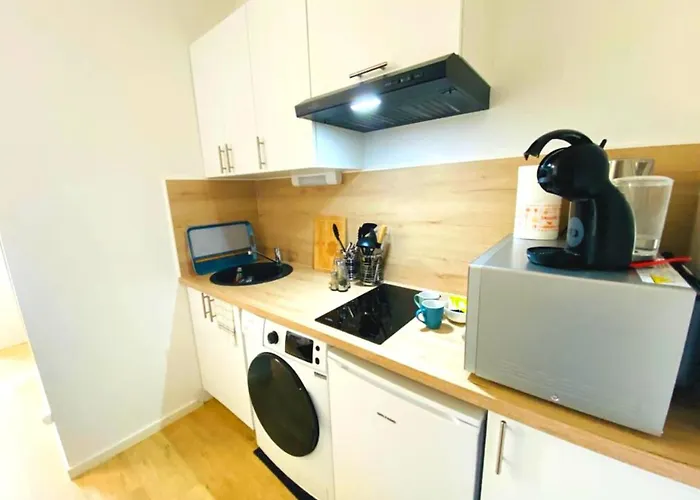 Ideal-poitiers Centre-saint-michel-4pers Apartment *