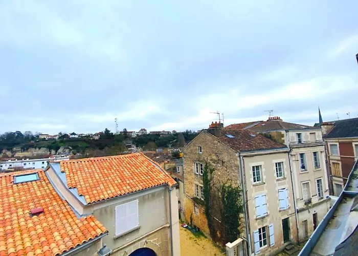 Apartment Ideal-poitiers Centre-saint-michel-4pers Poitiers