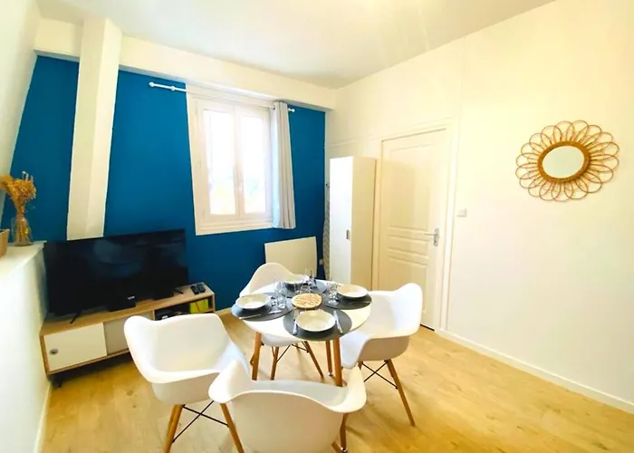 Ideal-poitiers Centre-saint-michel-4pers Apartment